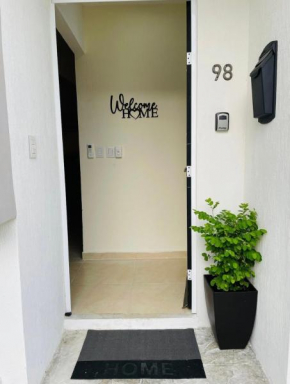 Hermosa casa para familias grandes/12 personas